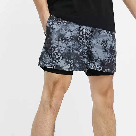 Bolongaro Trevor animal print training shorts - Picture 3 of 4